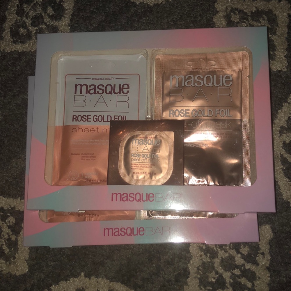 Masque bar rose gold foil